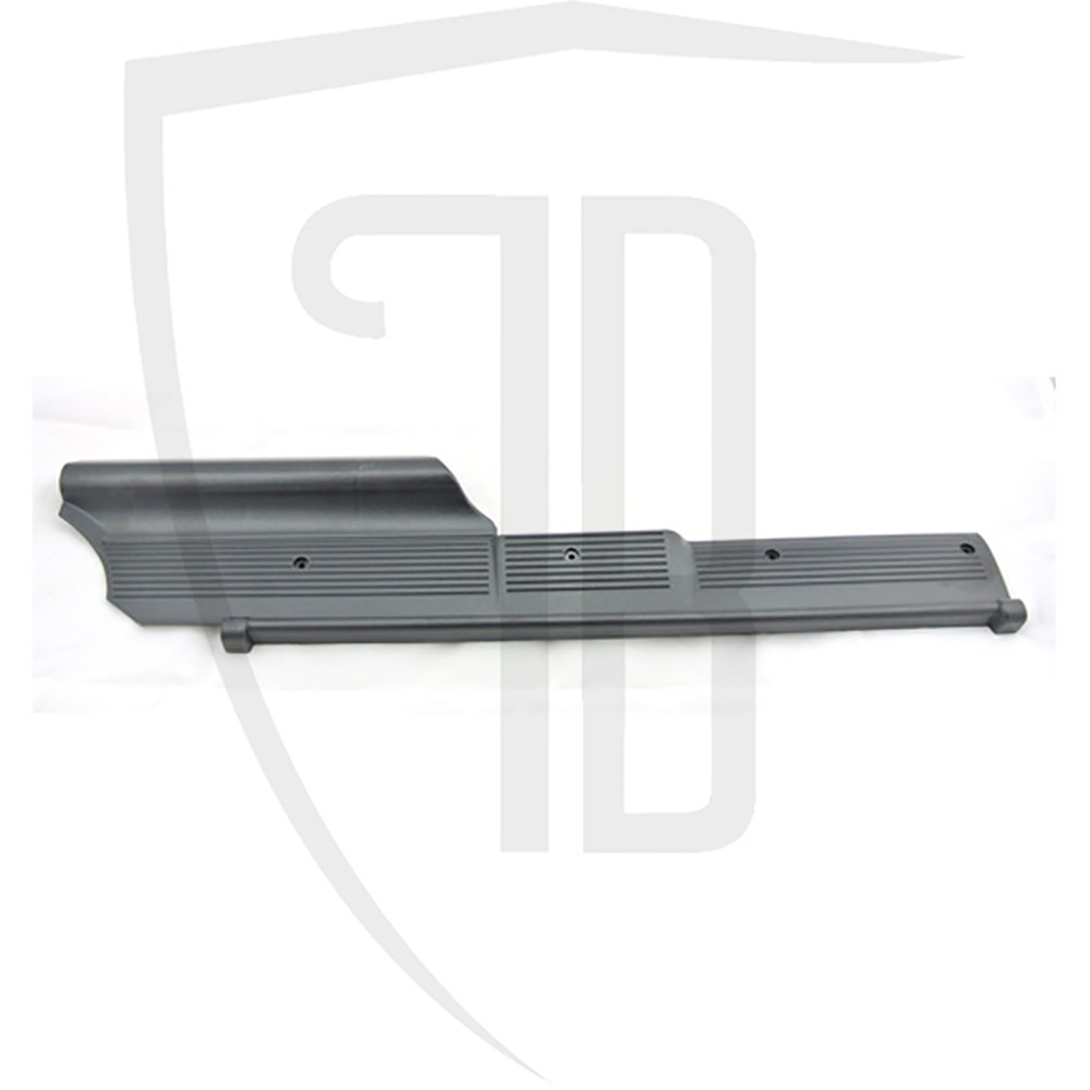 RH rear door black plastic kick plate